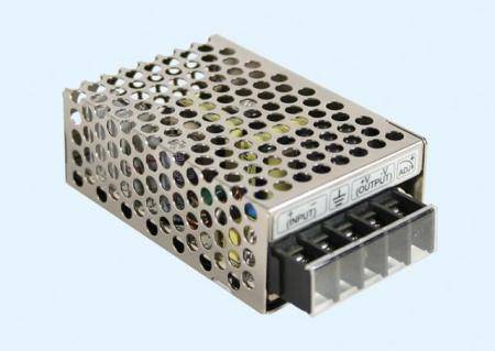 DCDC menič SD-15B-12 (19-36V na 12V)